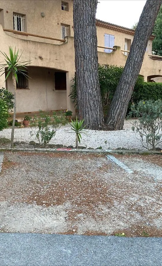 Appartement Les Grands Pins لي إيسامبر فرنسا